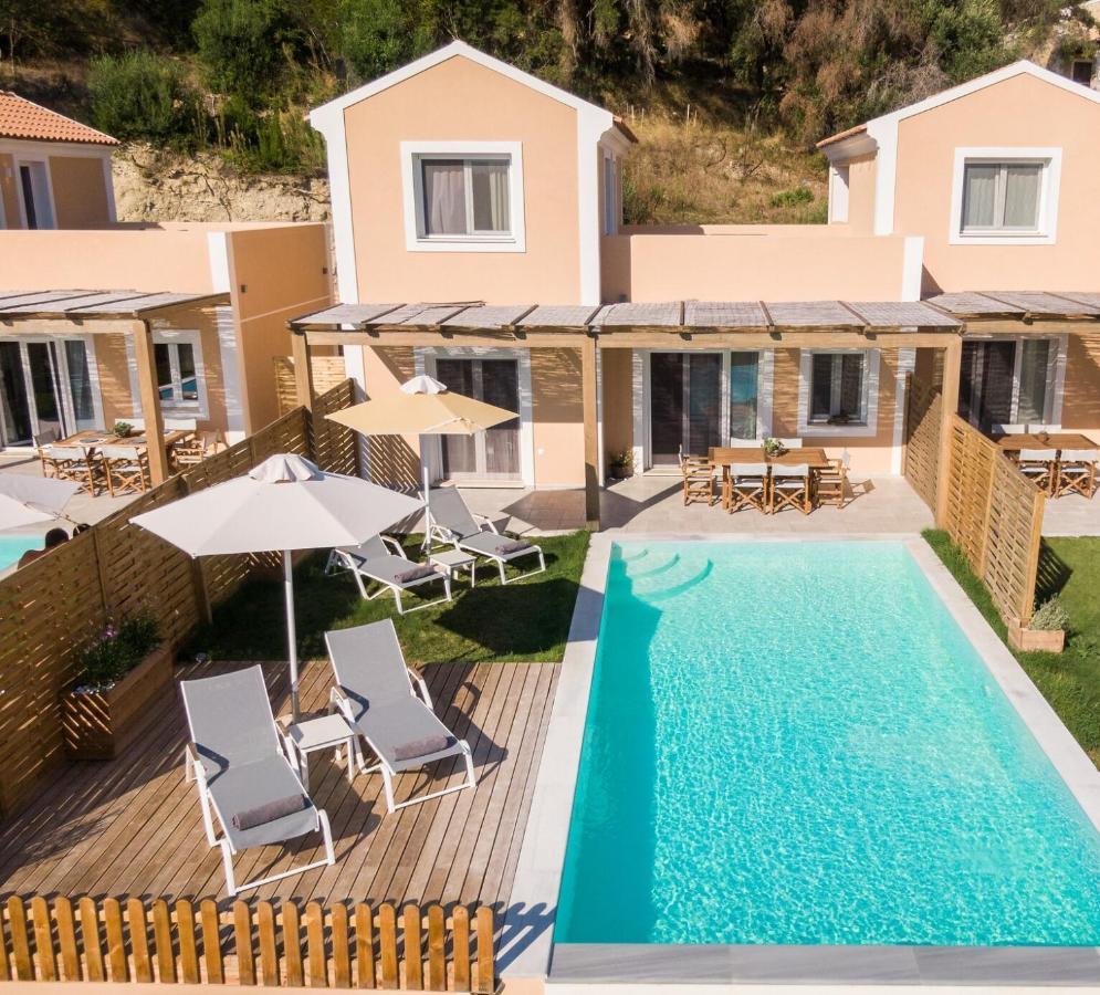 Reiki Villas Erikousa Ereikoussa Екстериор снимка
