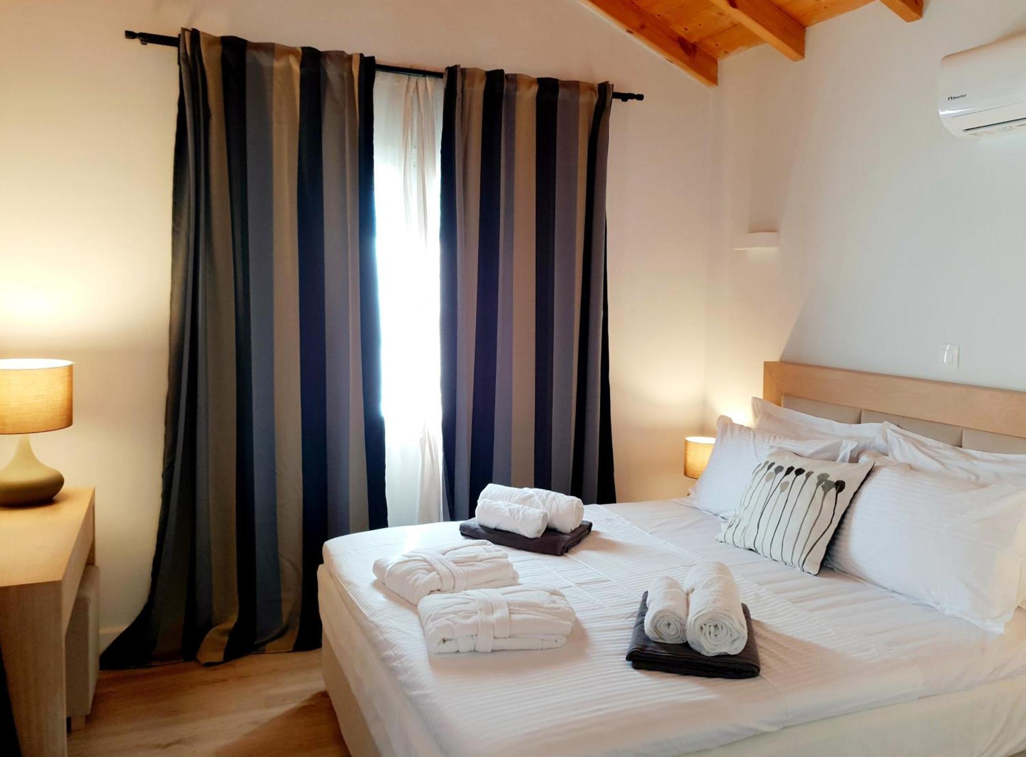 Reiki Villas Erikousa Ereikoussa Екстериор снимка