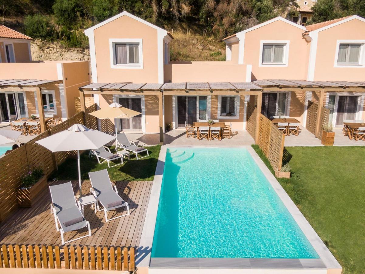 Reiki Villas Erikousa Ereikoussa Екстериор снимка