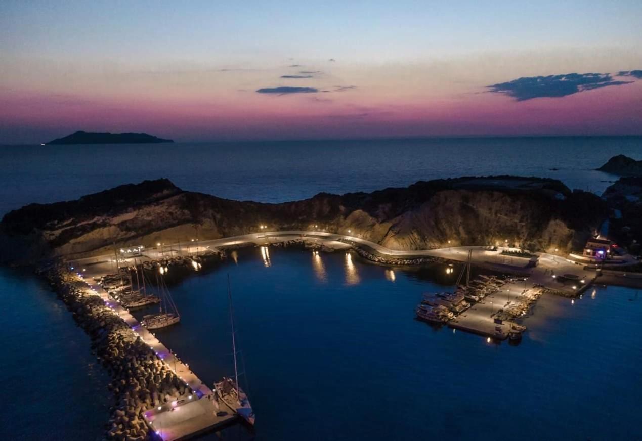 Reiki Villas Erikousa Ereikoussa Екстериор снимка